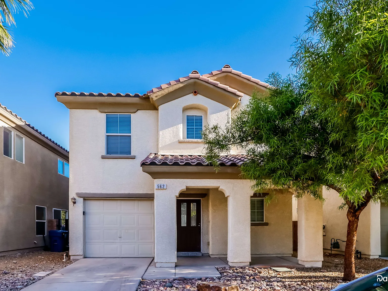 3 bed, 2.5 bath, 1484 sqft, $1,840 — Photo 1