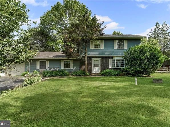 2108 Deer Path, Nottingham, PA 19362