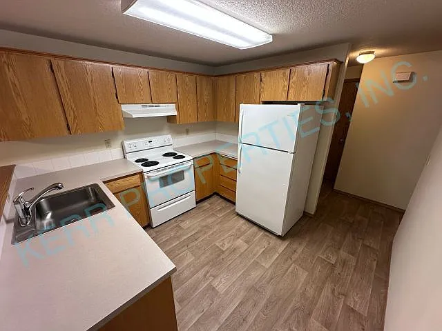 1244 NE 16th St — Photo 5
