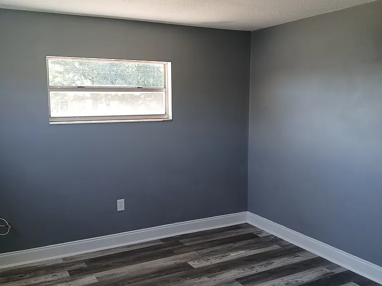 13 Denise Ave — Photo 7