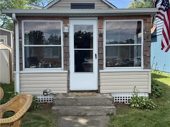 56 Sunset Island Rd, Wilson, NY 14172