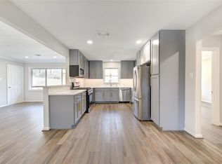 6026 Clarewood Dr, Houston, TX 77081