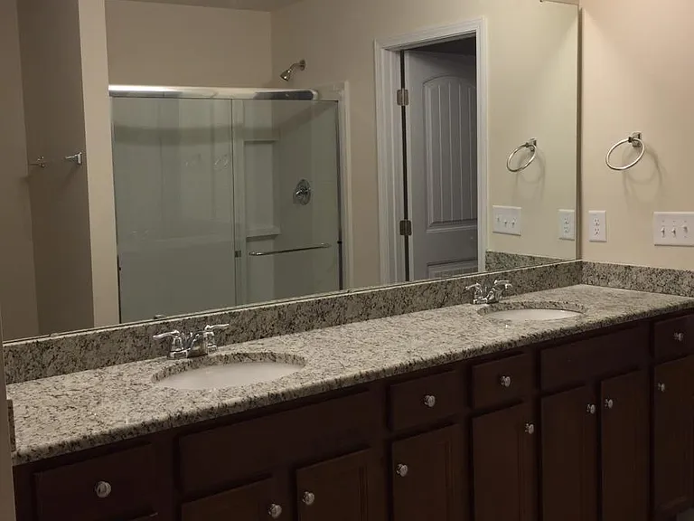 410 Chanson Dr — Photo 8