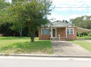 505 4th St, Laurinburg, NC 28352
