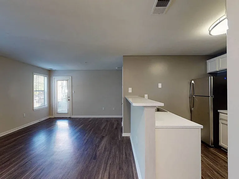 Heritage at Waters Landing — Photo 16