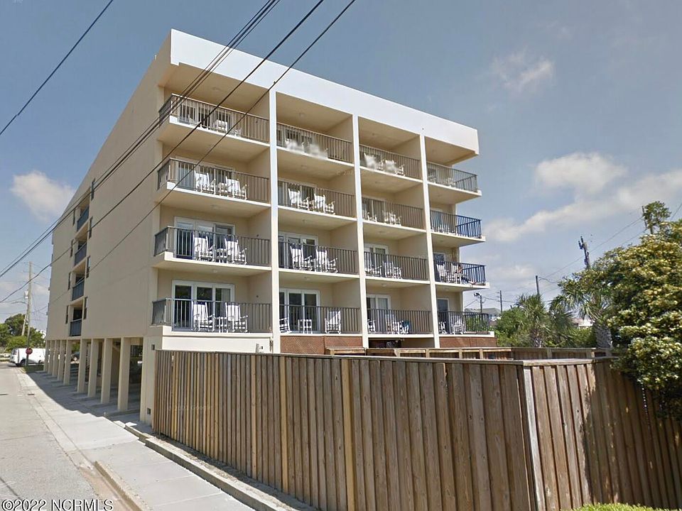 1st image of 104 S Lumina Avenue Unit 101