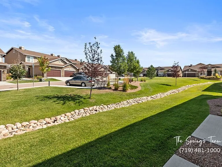740 Brambleberry Hts — Photo 41