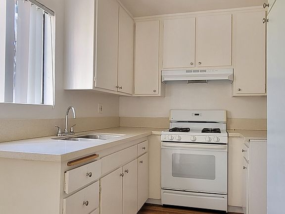 2nd image of 327 S Virgil Ave #307