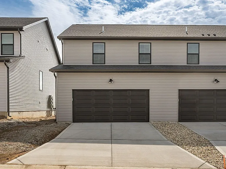 33 Wingtip Ct — Photo 43
