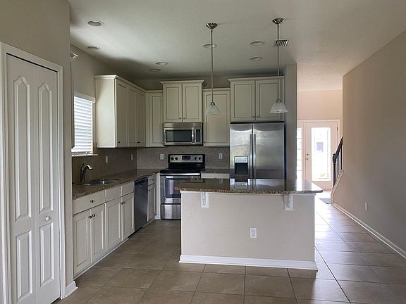 2nd image of 127 Bluestone River Way