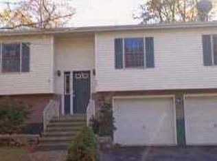 467 Northampton Rd, Tobyhanna, PA 18466