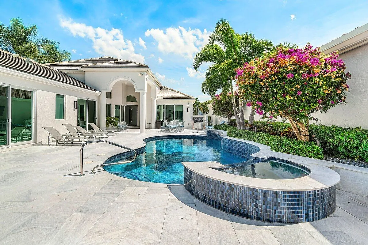 Photo 2 of 46 - 3506 NW Clubside Cir - Boca Raton, FL Building Photo - 3506 NW Clubside Cir