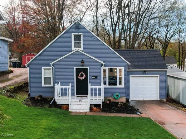 98 Hawk Ave, Akron, OH 44312
