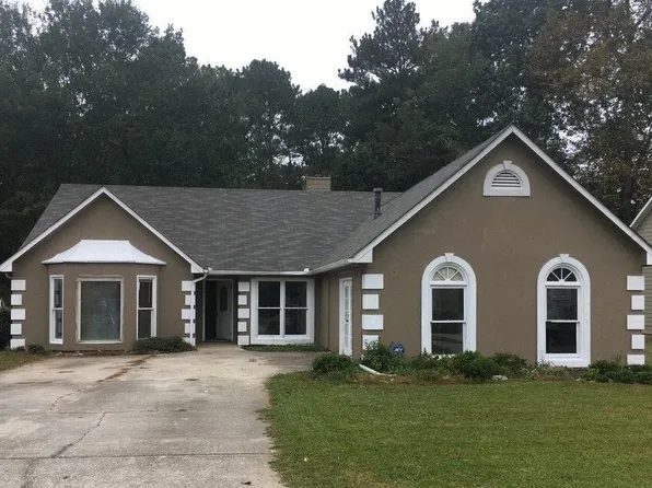 610 Clearwater Pl, Lawrenceville, GA 30044