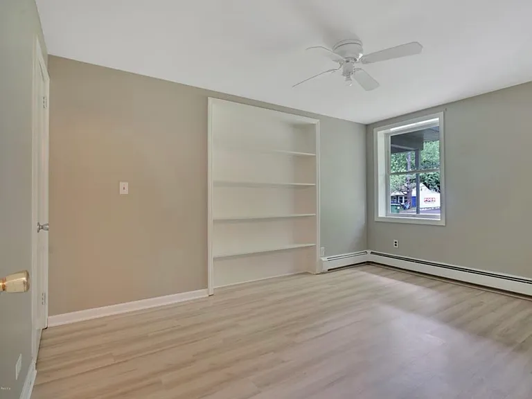 45 Tamara Dr — Photo 18