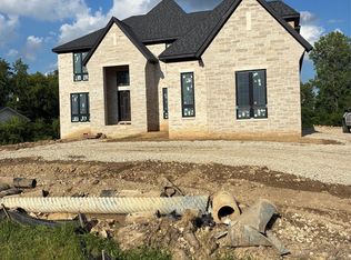 3356 Alpine Rd, Troy, MI 48084