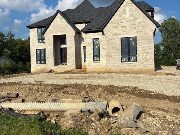 3356 Alpine Rd, Troy, MI 48084