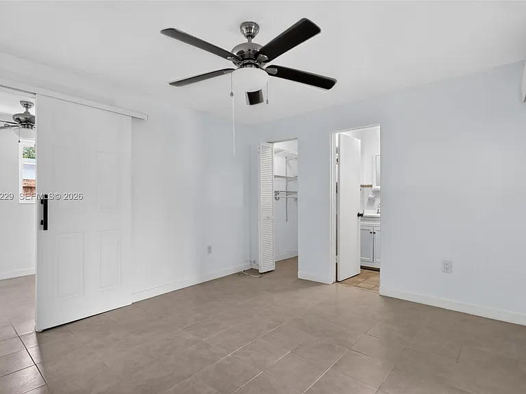17001 NW 53rd Ct — Photo 31