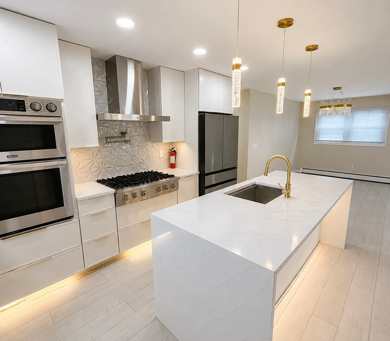 3 bed, $4,800 — Photo 2