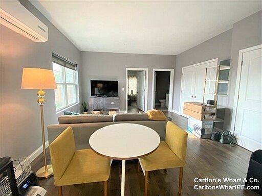 4th image of 41 Saratoga St APT 4B