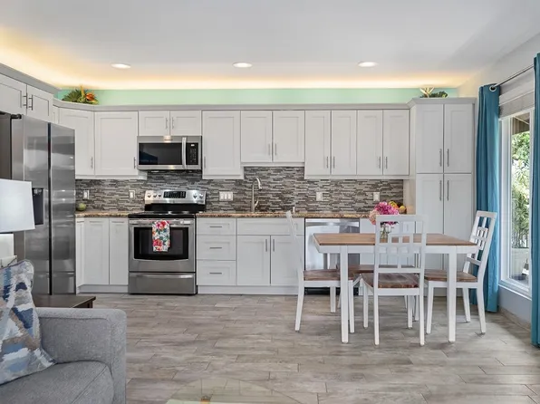 480 Kenolio Rd APT 2202, Kihei, HI 96753