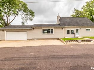 1324 S 12th St, Pekin, IL