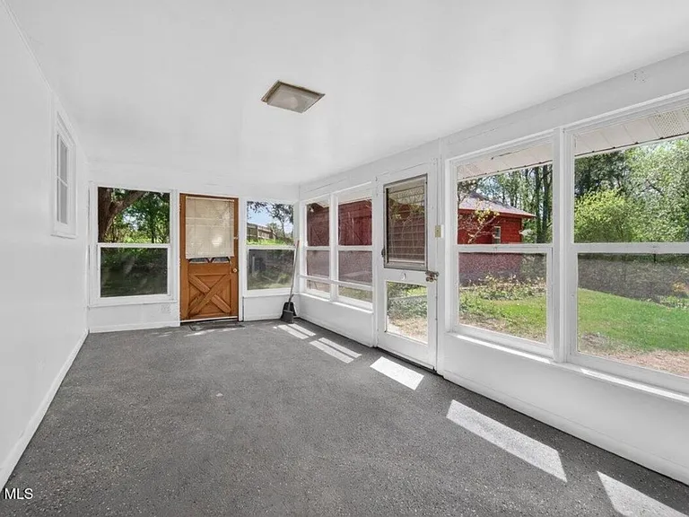 1809 Ridge Rd — Photo 13
