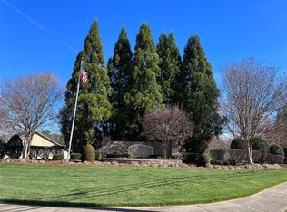 207 Henrys Glen Dr #12, Morganton, NC 28655