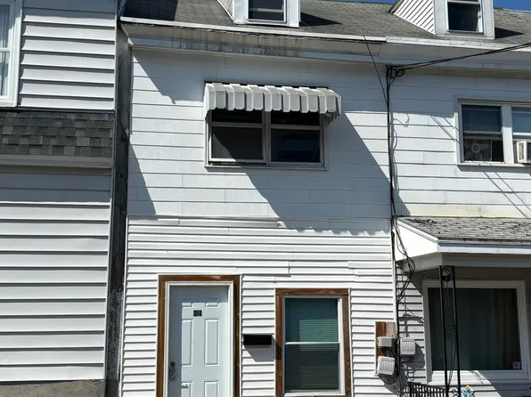 819 Market St, Ashland, PA 17921