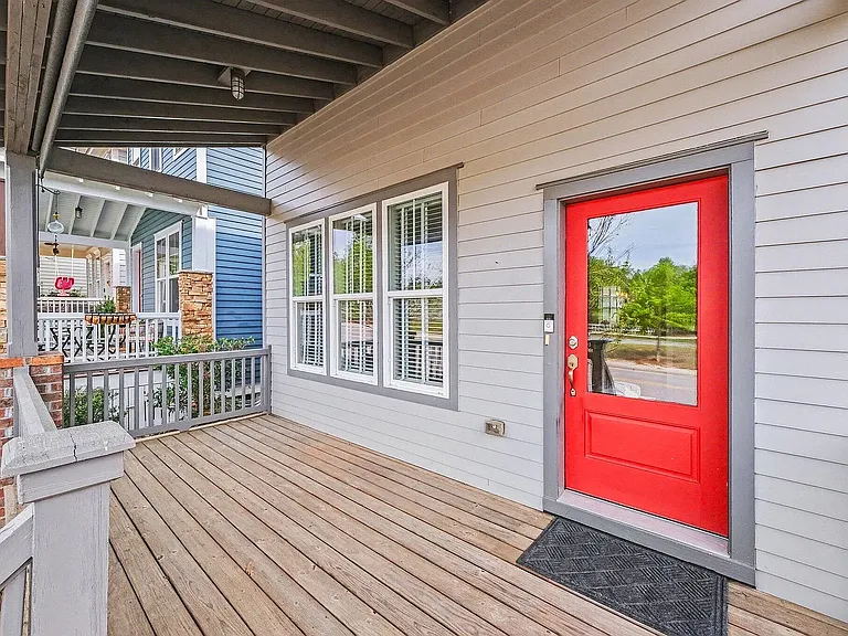 276 Granite Mill Blvd — Photo 2