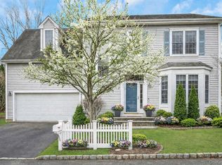 33 Valimar Boulevard, White Plains, NY 10603
