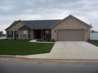 1380 Hale McGinty Dr, Neosho, MO 64850