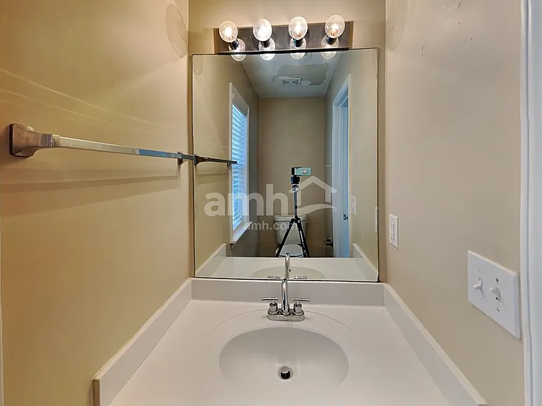 3450 Ridgefair Dr — Photo 8