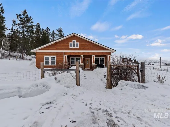 675 W Russell Dr, Mountain Home, ID 83647