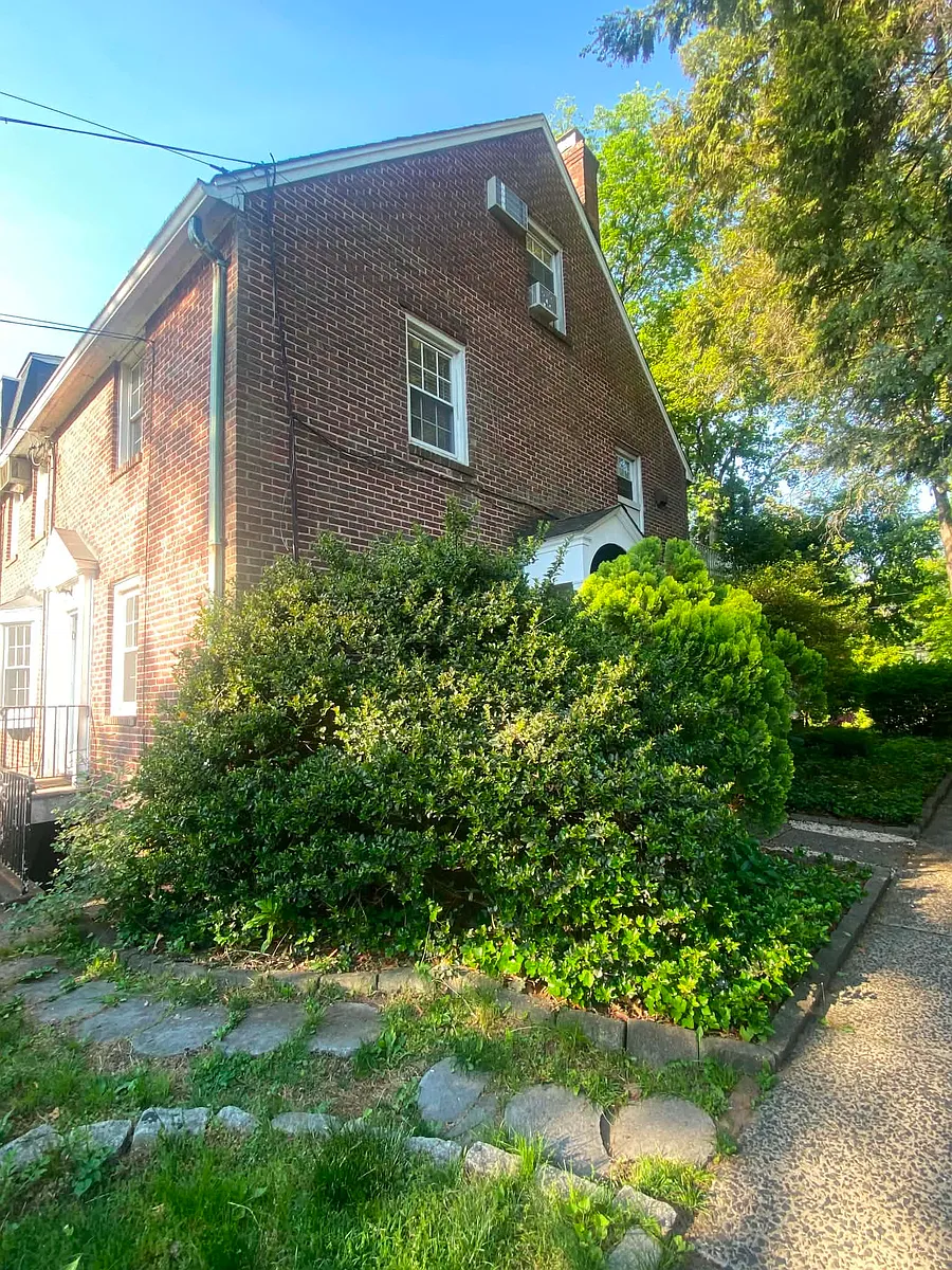 Building Photo - 344 Plaza Rd N #B