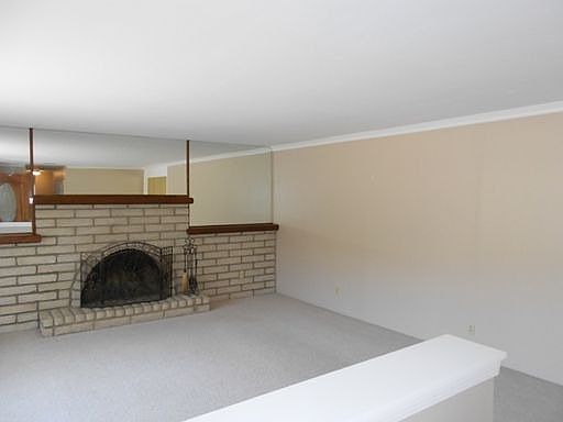 4th image of 1338 Birch Ave