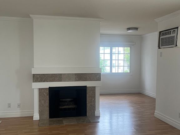 MAIN ROOM W/ HARDWOOD FLOORS THROUGHOUT