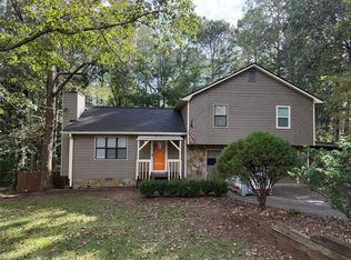 87 Fox Ridge Ct, Dallas, GA 30157