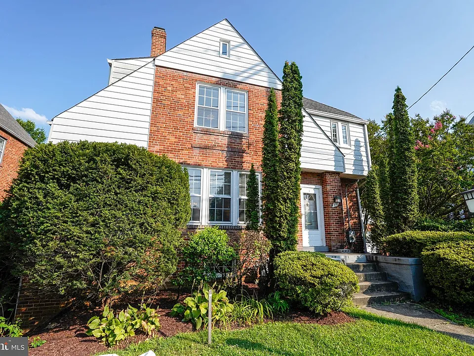 710 Wayne Ave