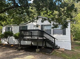 22874 Hidden Oaks Dr, Wright City, MO 63390