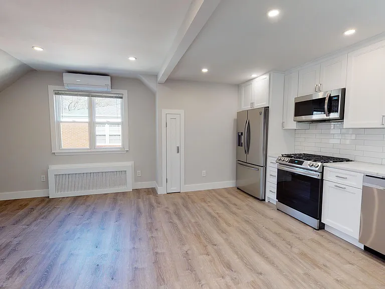 Unfurnished Living Room / Kitchen Space