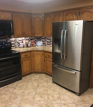 4th image of 16 Dumfries Dr