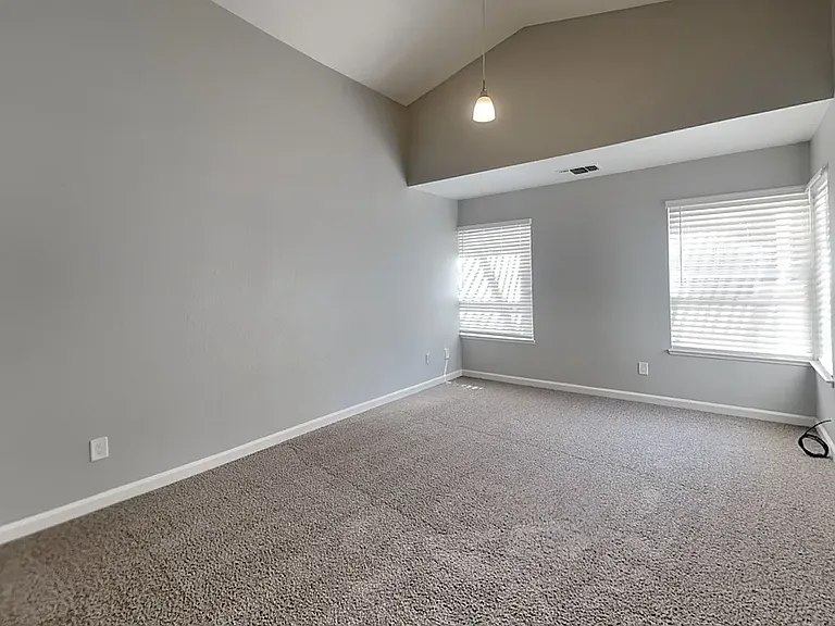 4305 Elk Dr — Photo 12