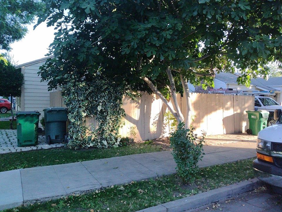 2nd image of 3125 N California St