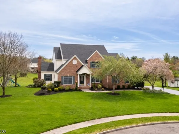 11 Farmstead Ct, Montgomery Twp., NJ 08502