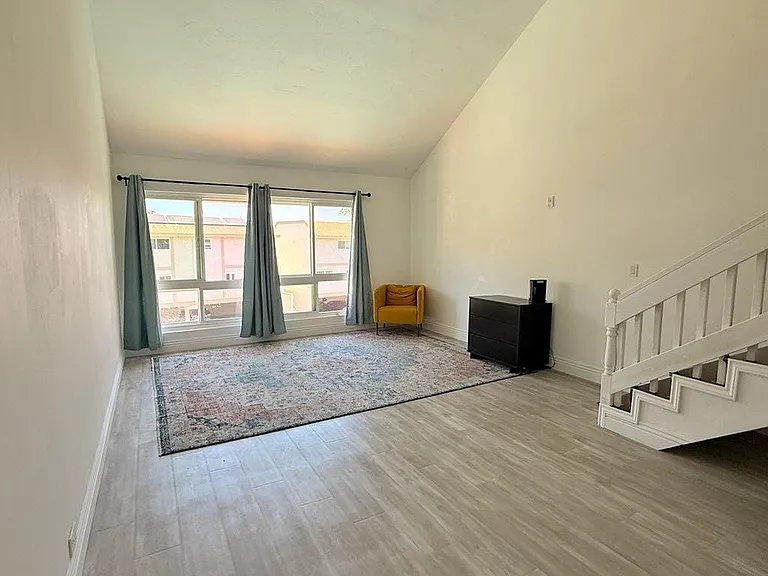 6275 Rancho Mission Rd #313 — Photo 4