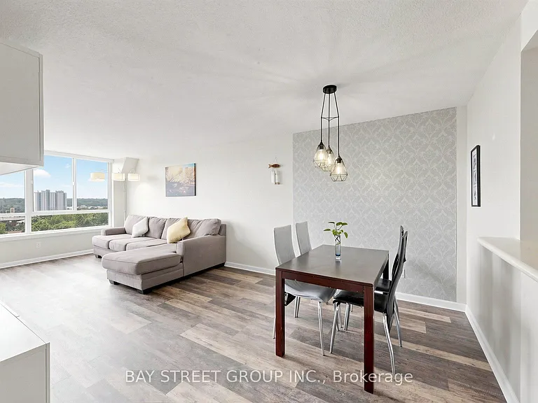 1001 Cedarglen Gate #Penthouse 720 — Photo 13