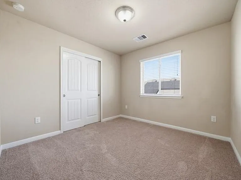 613 Longhorn Cavern Rd — Photo 20