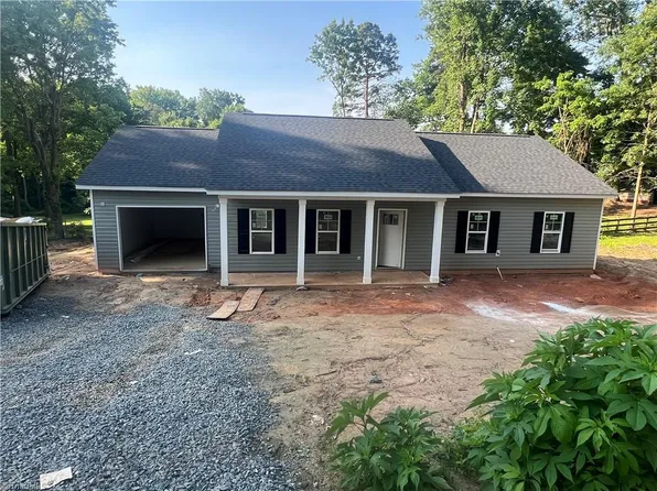 6114 Shallowford Rd, Lewisville, NC 27023