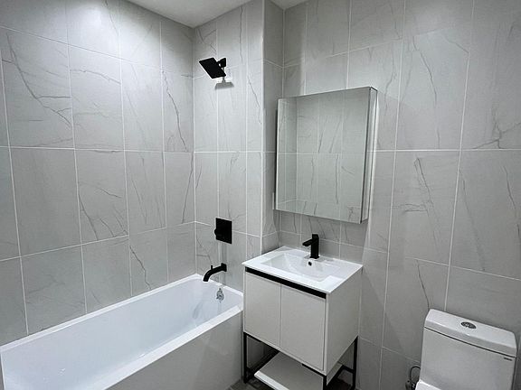 4th image of 368 E 152nd St #1B